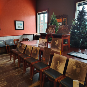 Une brique à la fois, un pas à la fois en photos