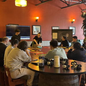 Une brique à la fois, un pas à la fois en photos